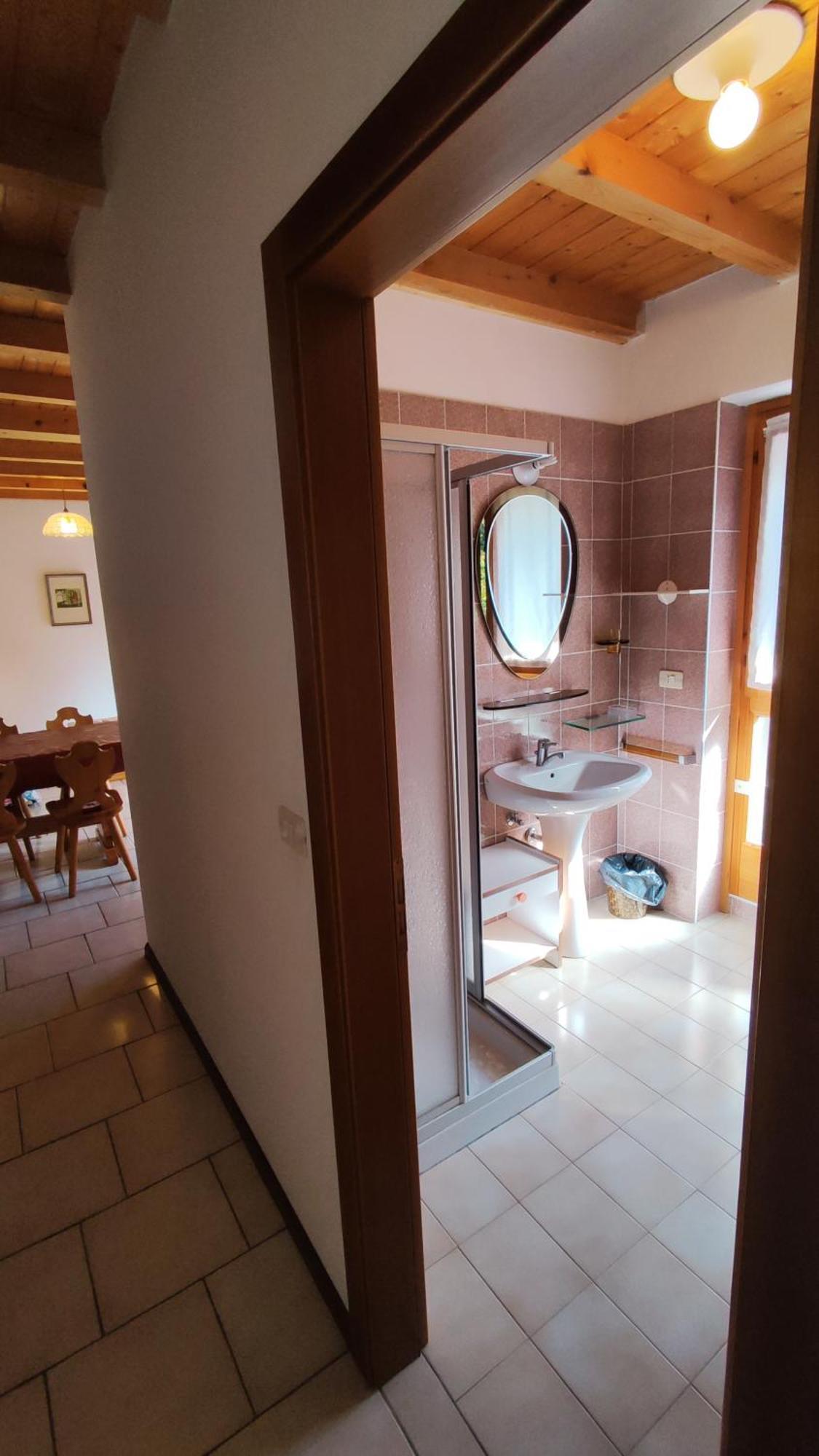 Appartamenti Vacanze Lagolo Lagolo di Calavino Luaran gambar